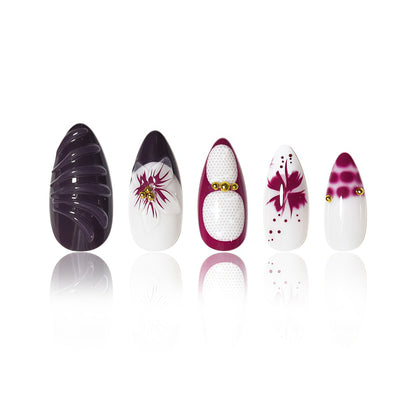 Elegante Floral Art-Nagelverlängerungen Brehn