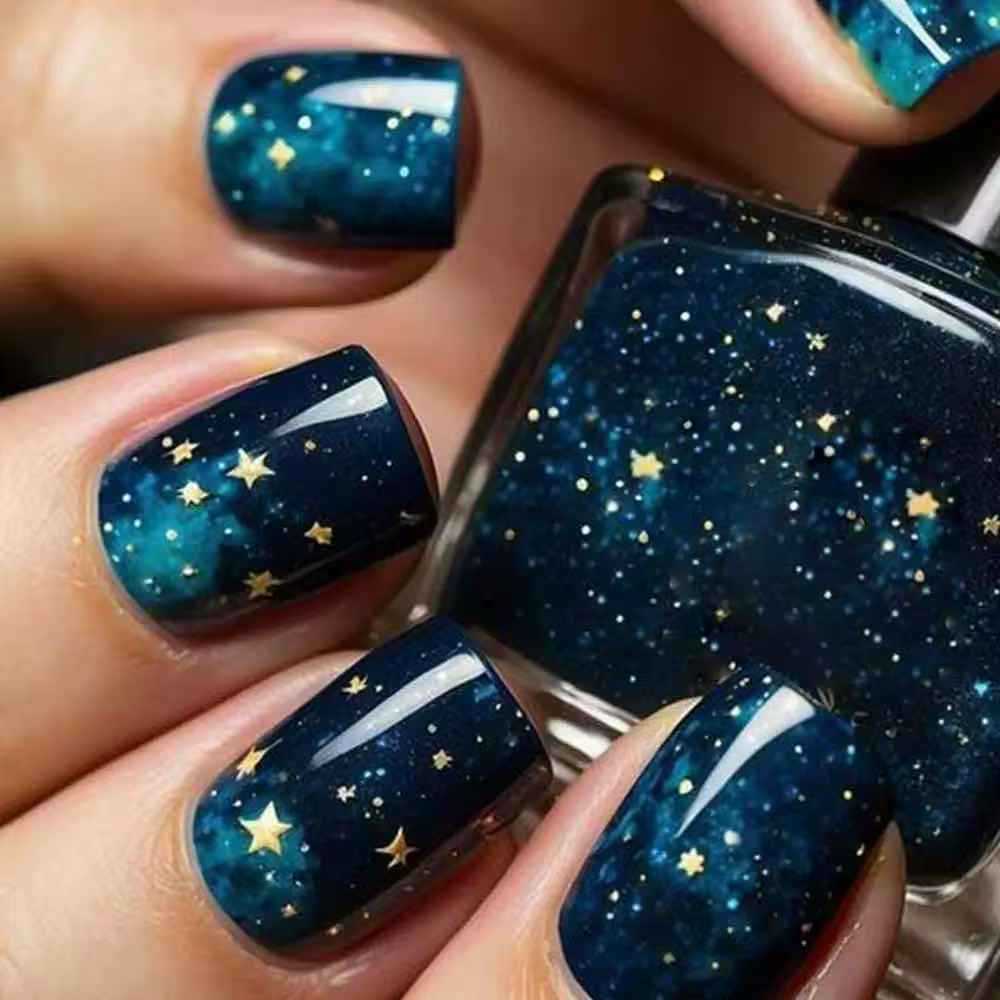 Kunstnagelset mit funkelnden Sternen und kosmischen Motiven Brehn