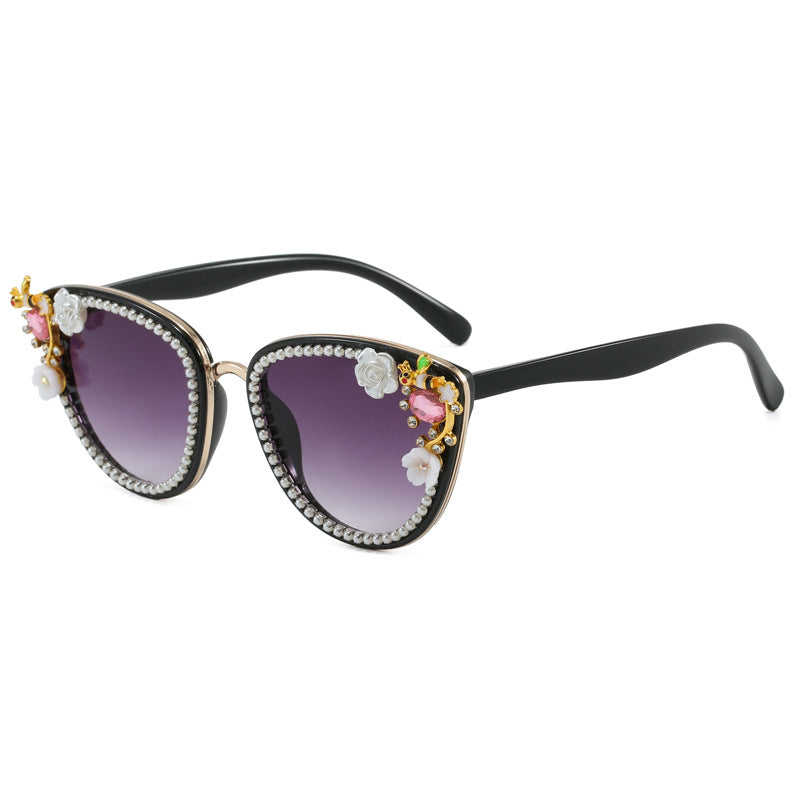 Damen Glamouröse Cat-Eye Sonnenbrille mit floralen Verzierungen Brehn
