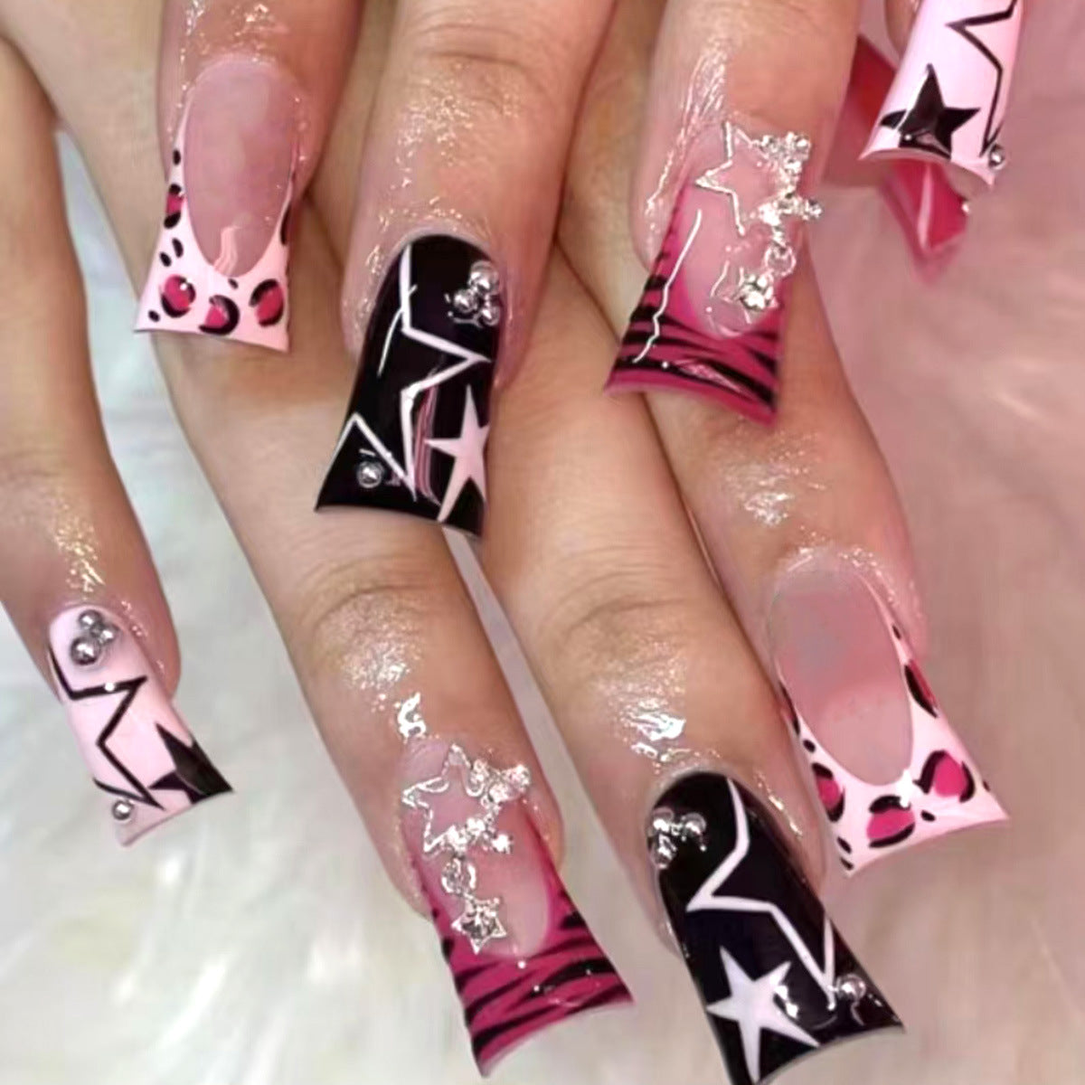 Statement Stiletto Nagelkunst Brehn