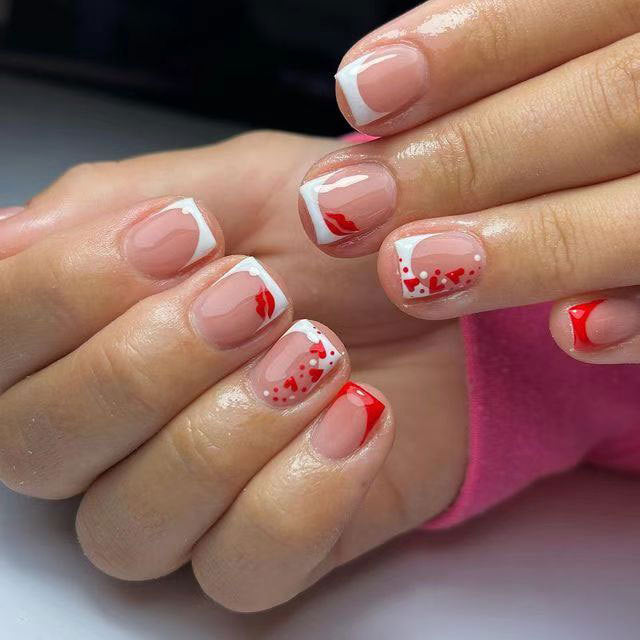 Kreatives Kiss-inspiriertes Nagelkunst-Set