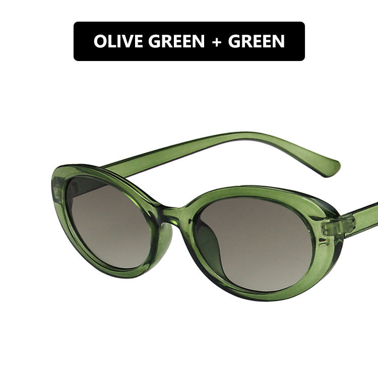 Damen Cat-Eye Sonnenbrille mit transparentem Rahmen und gradienten Gläsern Brehn