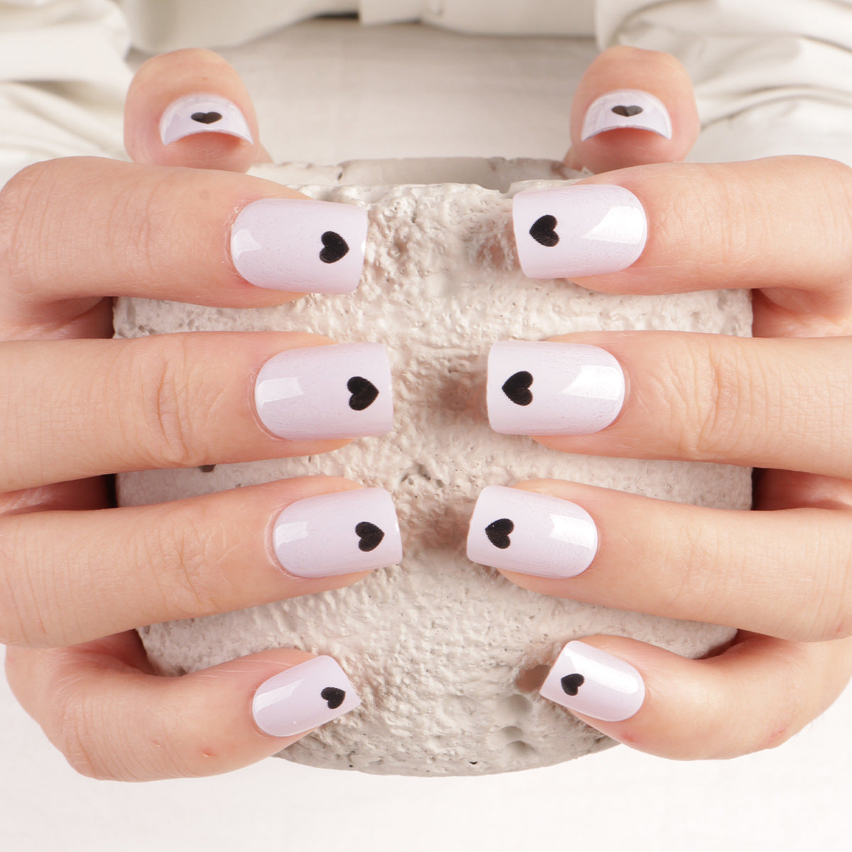 Herz-Beschmückte Press-On Nagelset Brehn