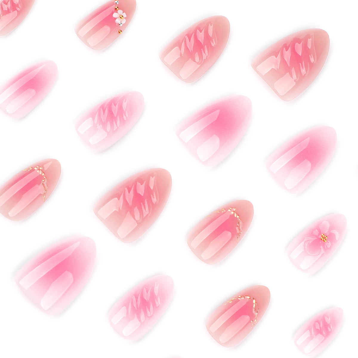 Kunstvolle Nagelgestaltung mit floralen Akzenten Brehn