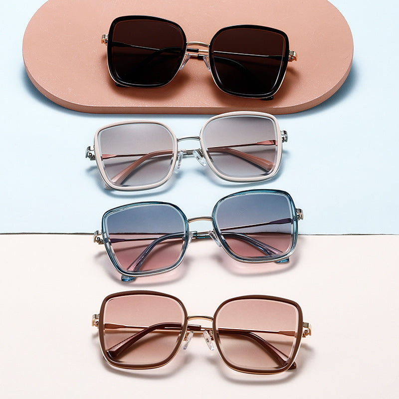 Damen Premium Sonnenbrille mit quadratischem Rahmen und verspiegelten Gläsern Brehn
