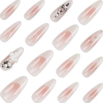 Premium Dekorative Druck-On-Nagelkunst mit floralen und Strass-Akzenten Brehn
