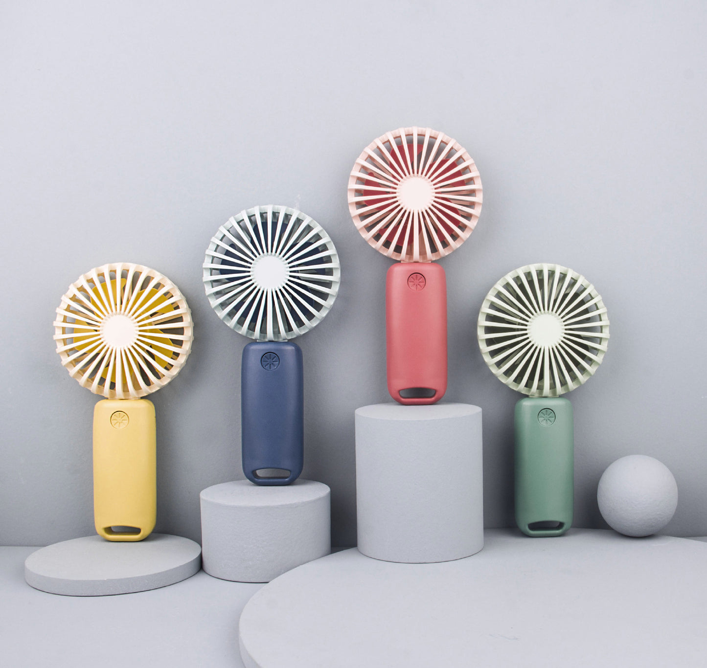 Wiederaufladbarer Mini Tischventilator Brehn