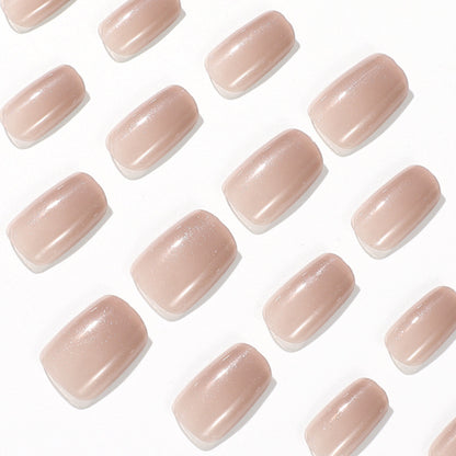 Glänzendes Nude-Gel-Nagel-Set Brehn