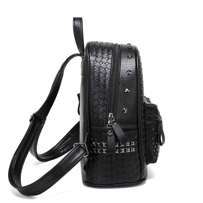 Nieten-Leder-Rucksack Brehn