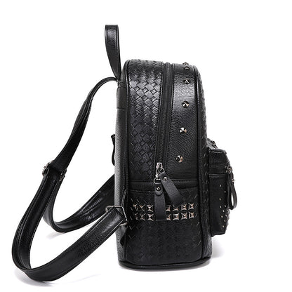 Nieten-Leder-Rucksack Brehn