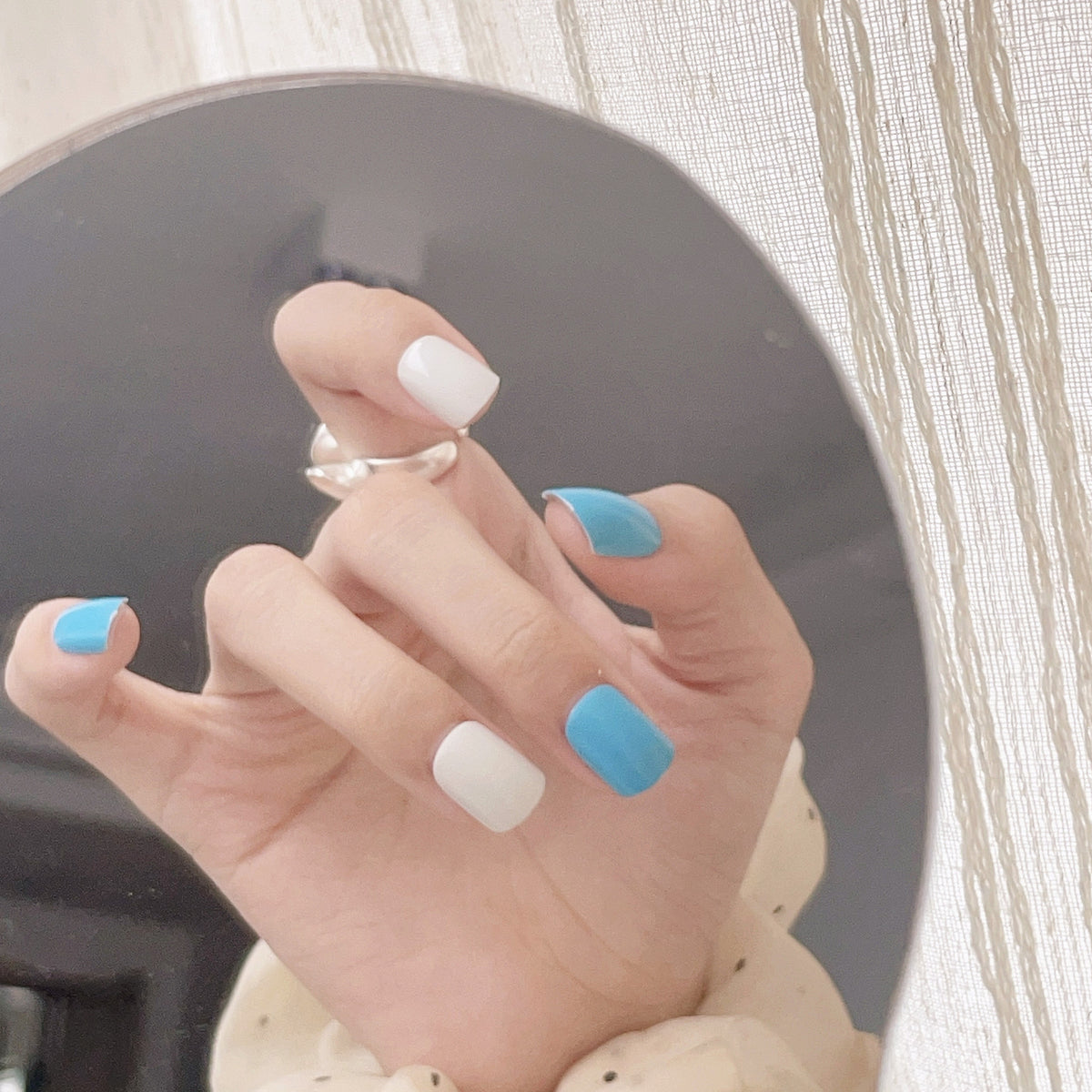 Stylisches Press-On-Nageldesign