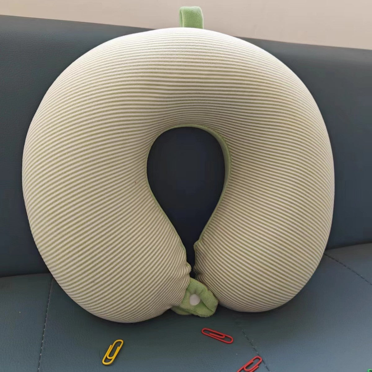 Damen Nackenstützkissen mit innovativem Design Brehn