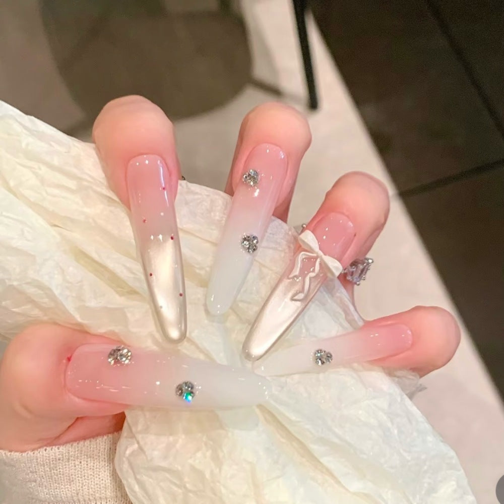 Dekoratives Press-On-Nageldesign Brehn
