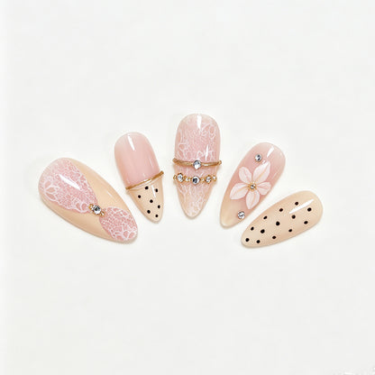 Elegante Florale Design Press-On Nagelspitzen Brehn