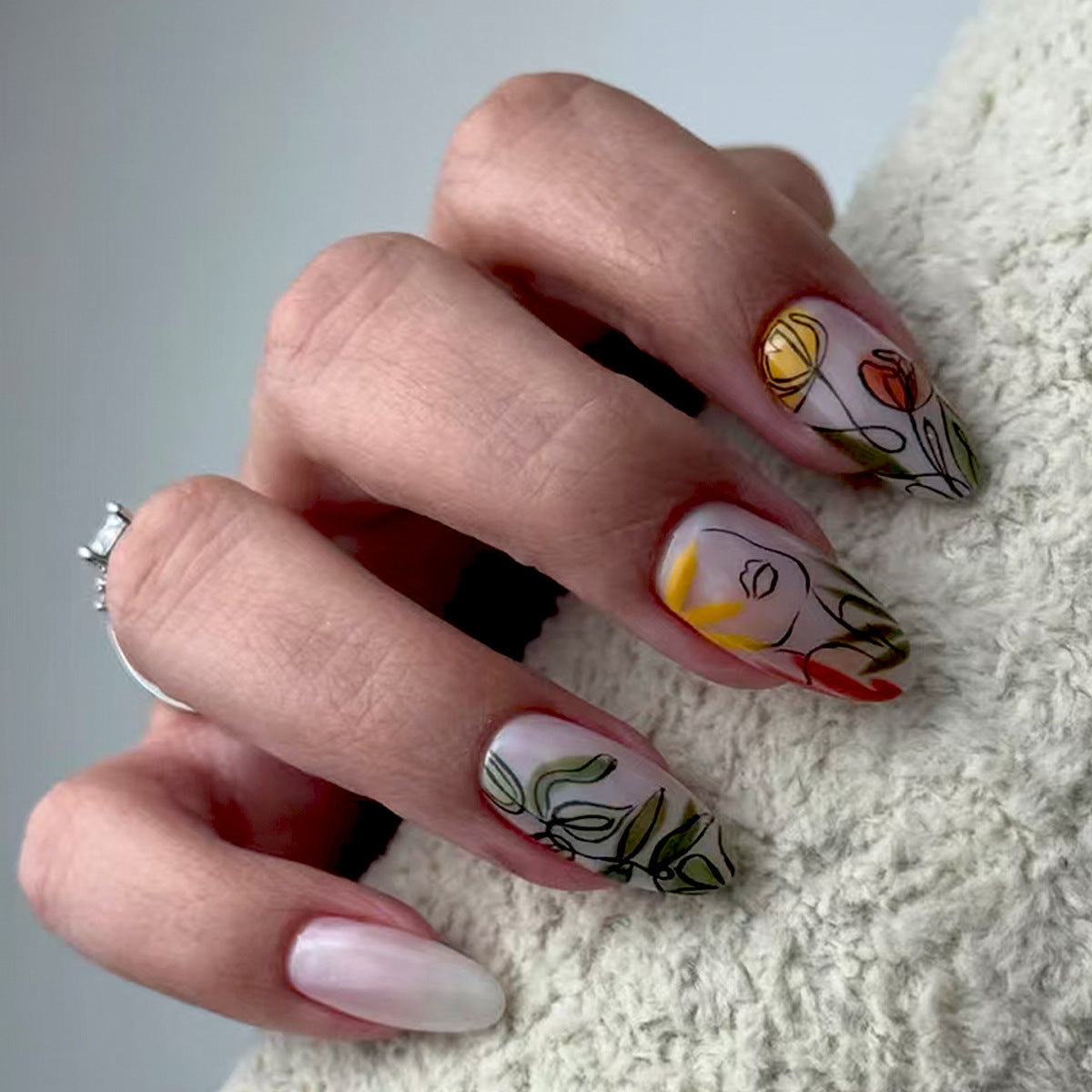 Kunstnägel mit Floralen Motiven Brehn
