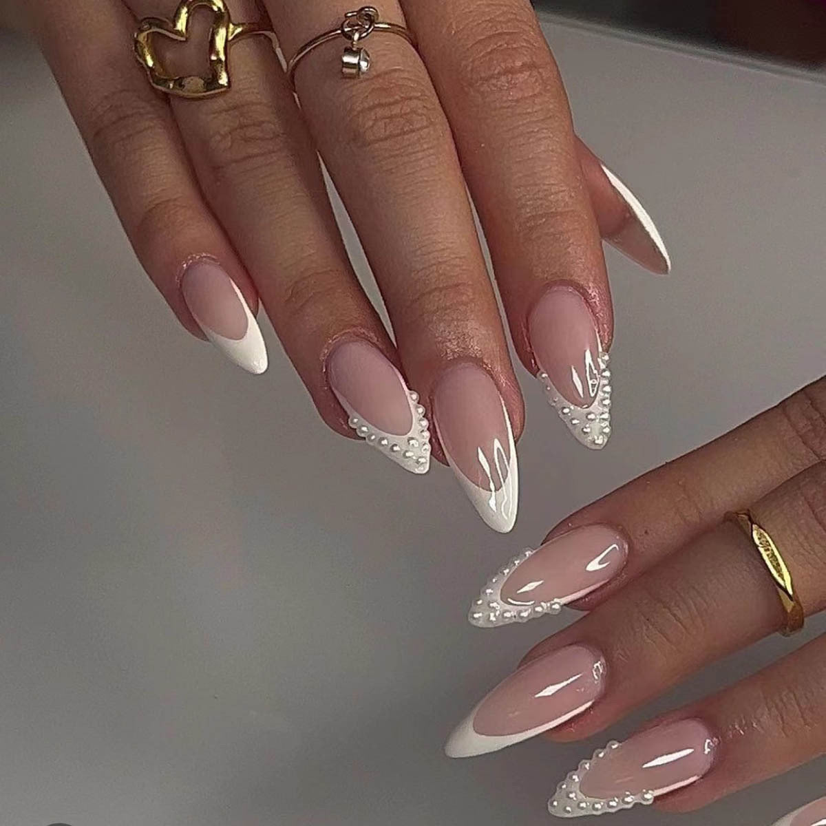 Kunstnagelset mit elegantem Design und 3D-Pearl-Verzierungen Brehn