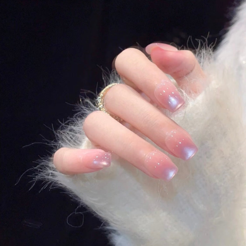 Kunstnägel mit Elegantem Ombre-Effekt Brehn