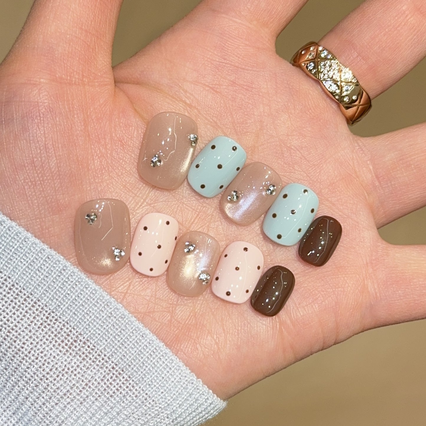 Kunstnägel mit Strass und Glitzer Brehn