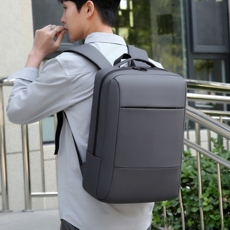 Eleganter Laptop-Rucksack mit Durchdachtem Innenfach und Ergonomischem Design Brehn