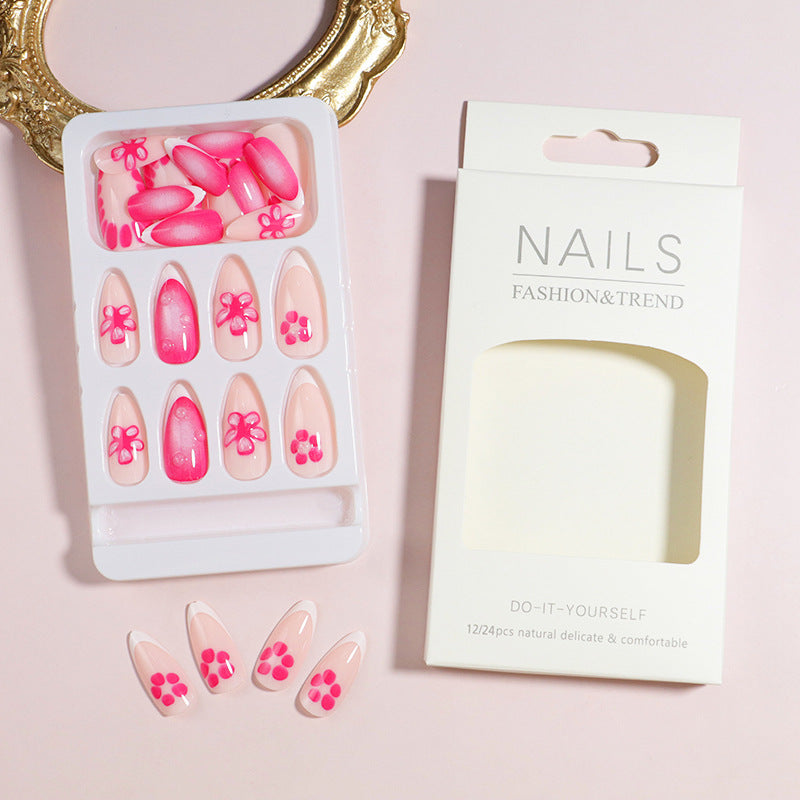 Premium Press-On Nail Set mit dekorativen Akzenten Brehn