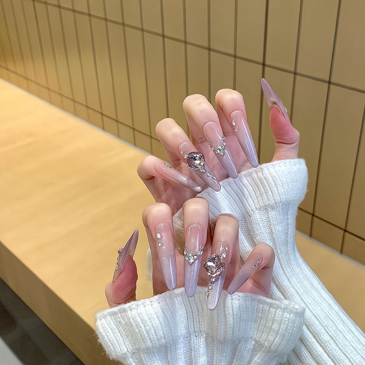 Premium Dekorative Press-On Nagelerweiterungen