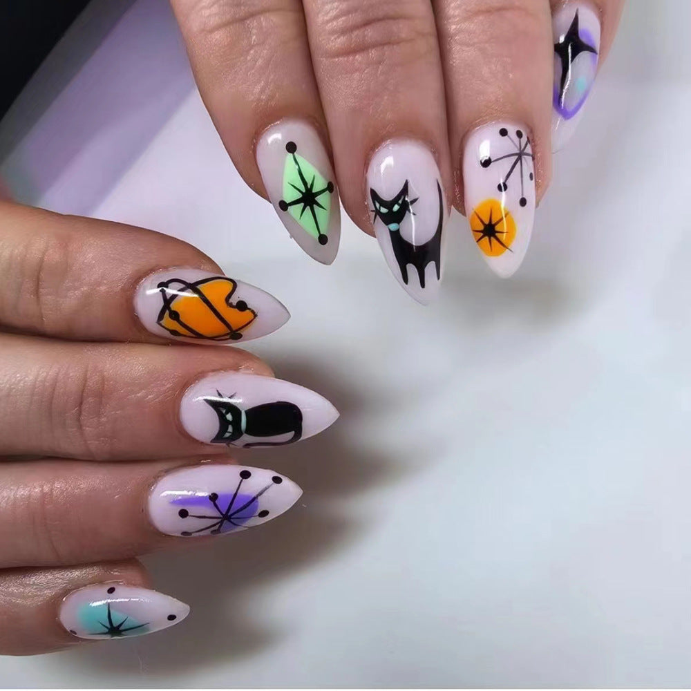 Kunstnagelset mit künstlerischen Halloween-Motiven Brehn