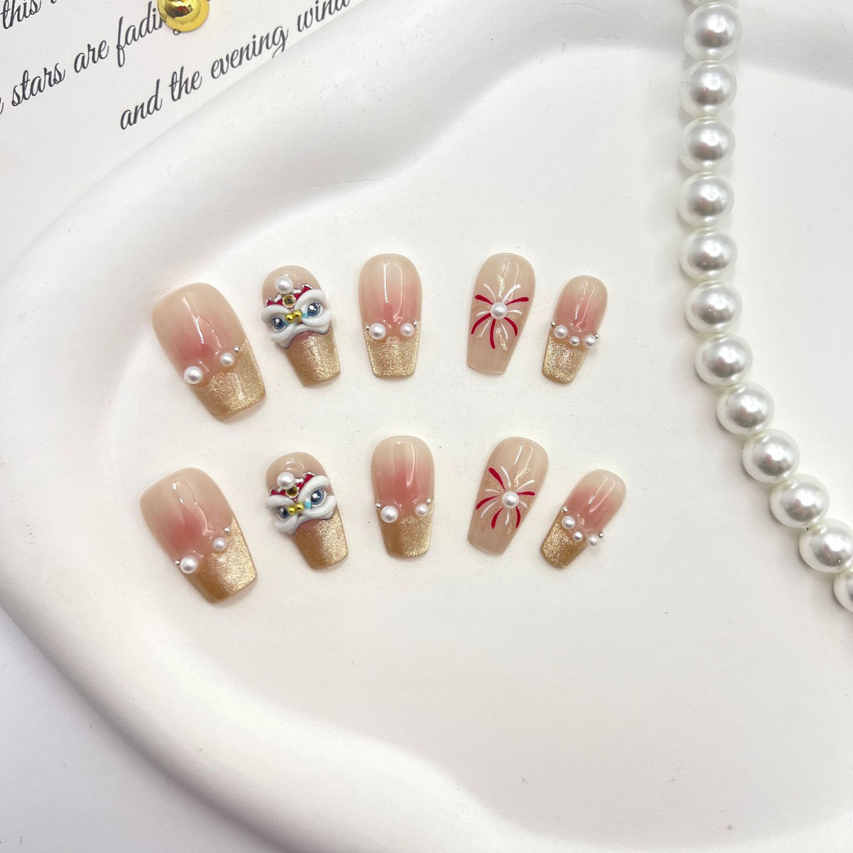 Künstlerisches glamouröses Press-On Nagelset