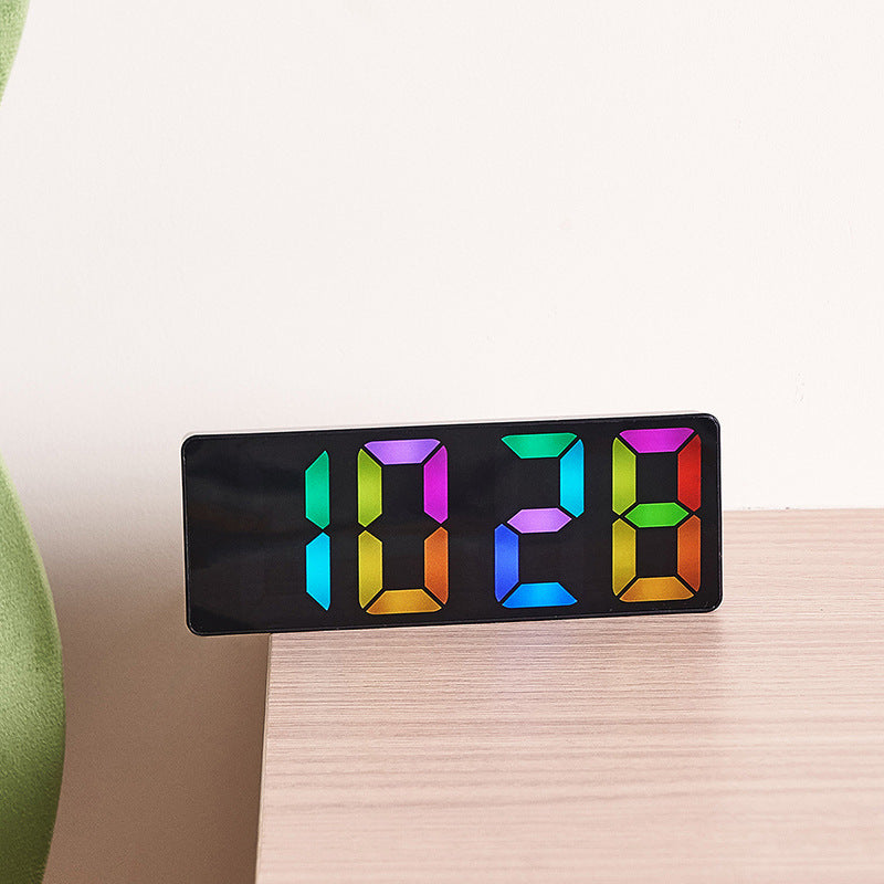 Digitaluhr im modernen Design Brehn