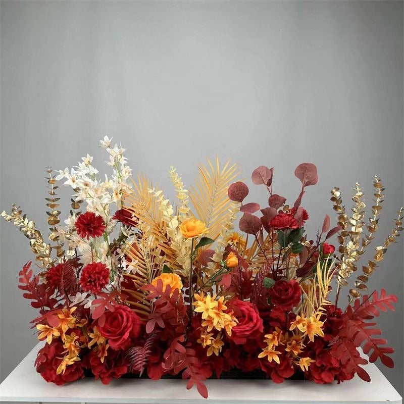 Luxuriöses Faux-Blumen-Mittelstück