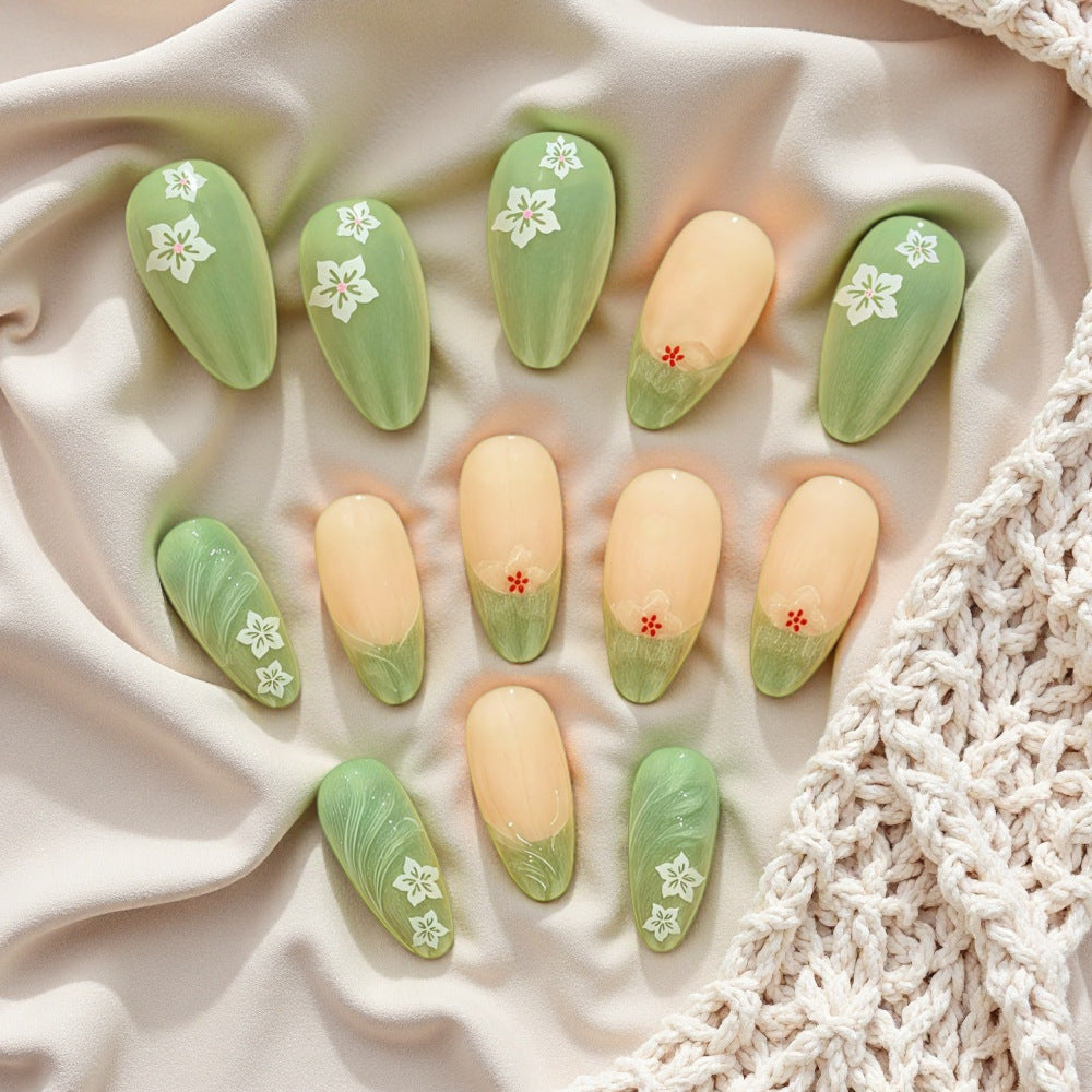 Kunstnägel Set mit filigranen Blumenmustern Brehn