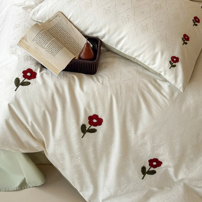 Bestickte Mohn Jacquard Bettwäsche Set mit wendbarem Satingemüt
