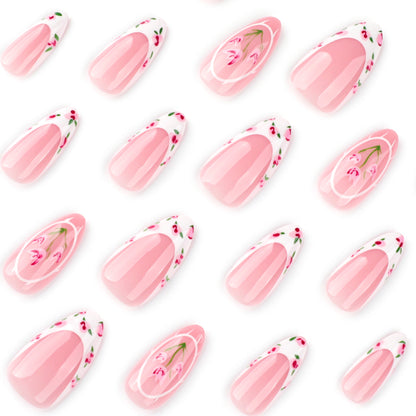 Kunstvolle Nagelverlängerungen mit floralem Design Brehn
