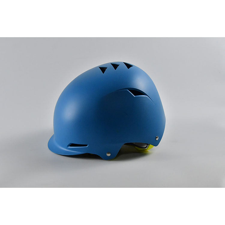 Schützender BMX Helm Brehn