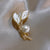 Elegante Brosche mit Perl- und Strassdetails Brehn