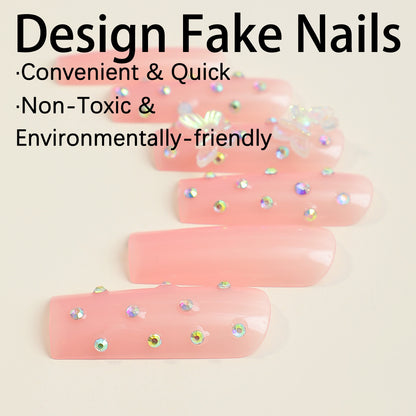 Künstliche Nagelspitzen mit glamourösen Strass- und Schmetterlingsmotiven Brehn
