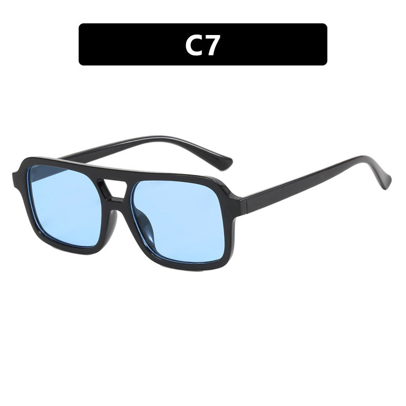 Damen moderne quadratische Sonnenbrille mit schützendem UV-Filter und transparentem Rahmen Brehn