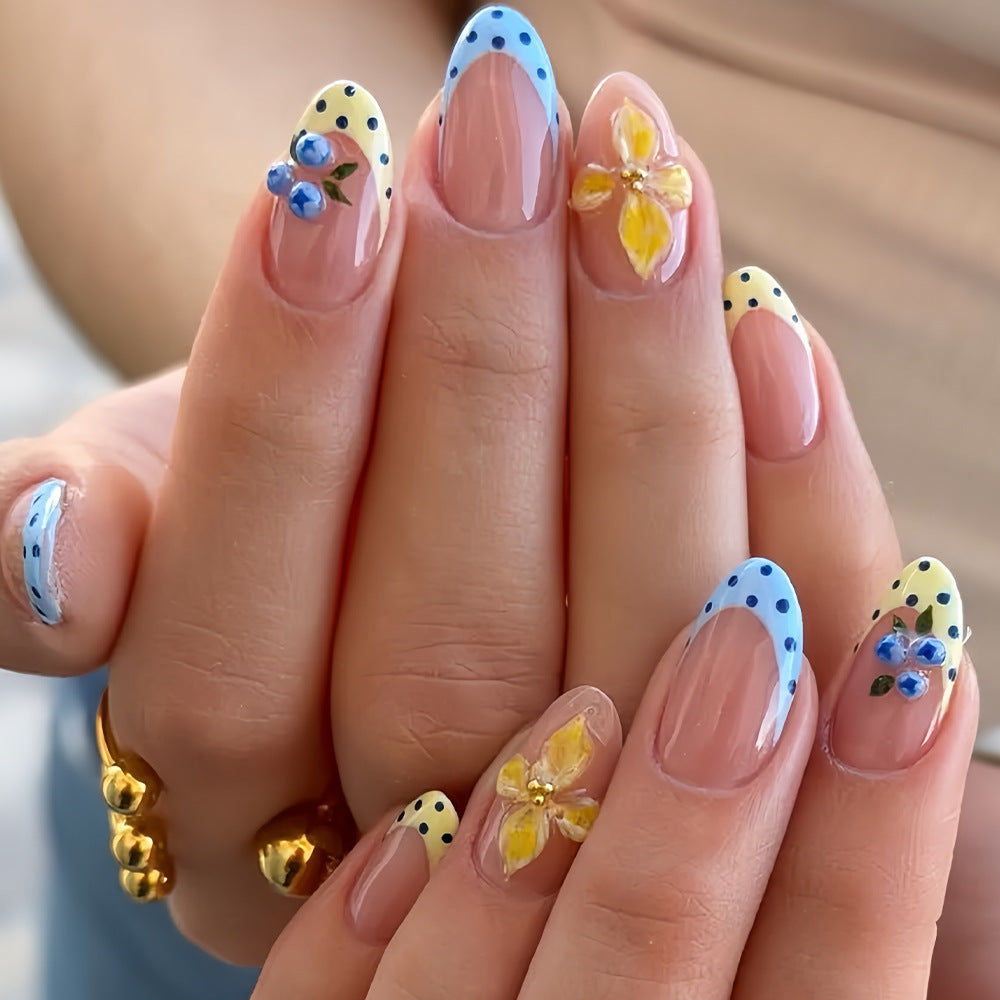 Dekorative florale Nagelkunstspitzen Brehn