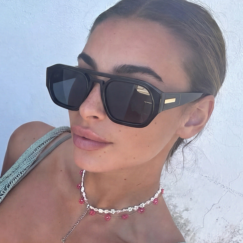 Damen modische rechteckige Brille mit elegantem Metallakzent Brehn