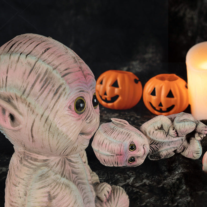 Realistische Baby Alien Figurine Brehn