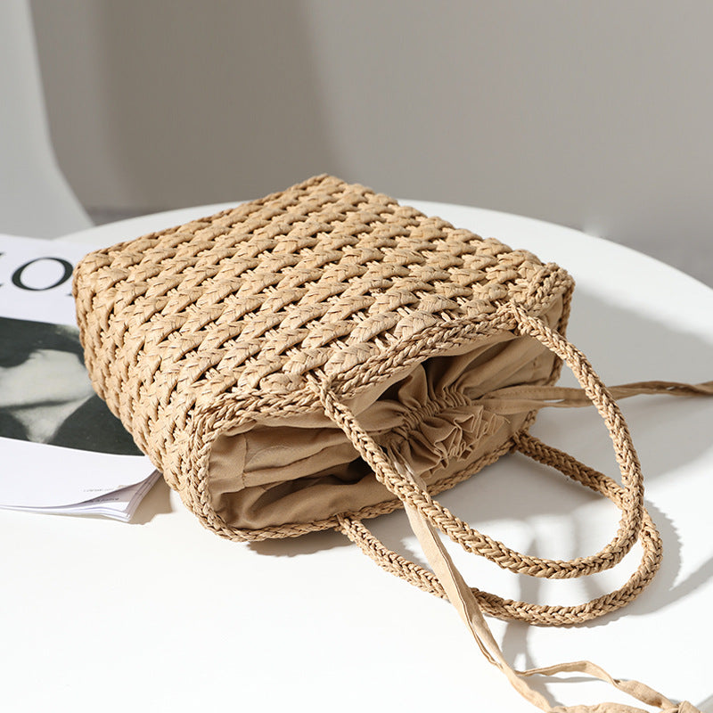 Handgefertigte Basttasche mit Verstellbarem Innenfutter Brehn