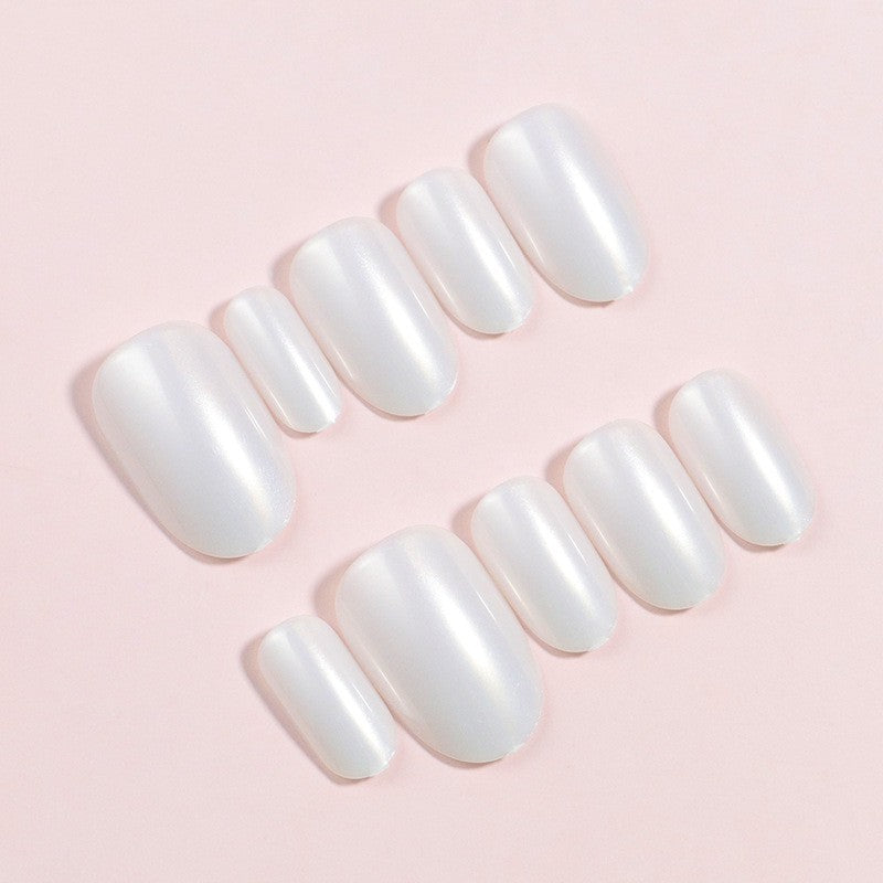 Premium Elegante Glänzende Press-On Nagelkunst Brehn