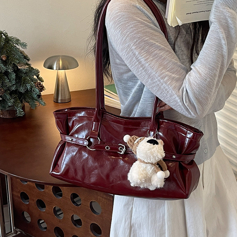 Elegante Handtasche aus Lackleder