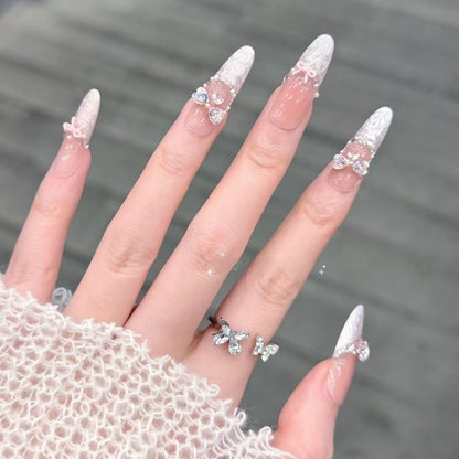 Luxuriöse dekorative Press-On Nagelverlängerungen Brehn
