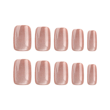 Luxuriöse Gel-Nägel mit elegantem Hochglanz-Finish Brehn