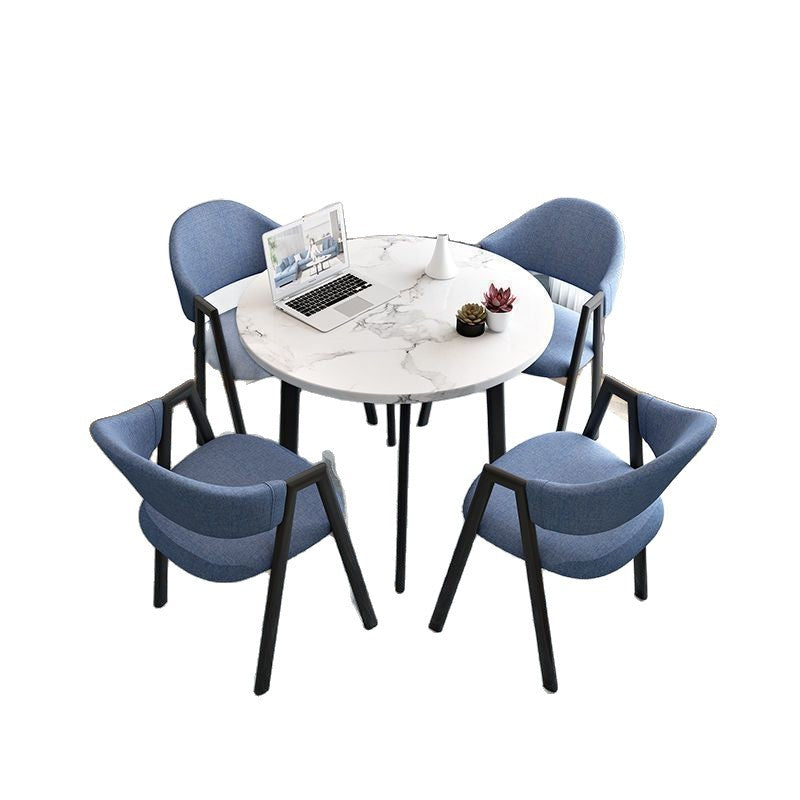 Esszimmerstuhl mit ergonomischer Polsterung und modernem Design Brehn
