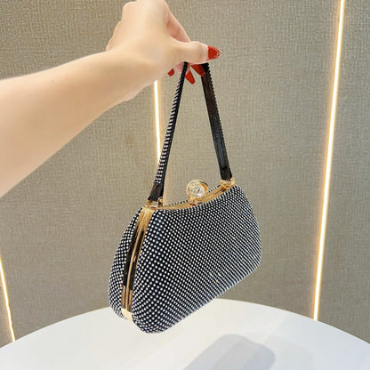 Strass-besetzte Abendhandtasche