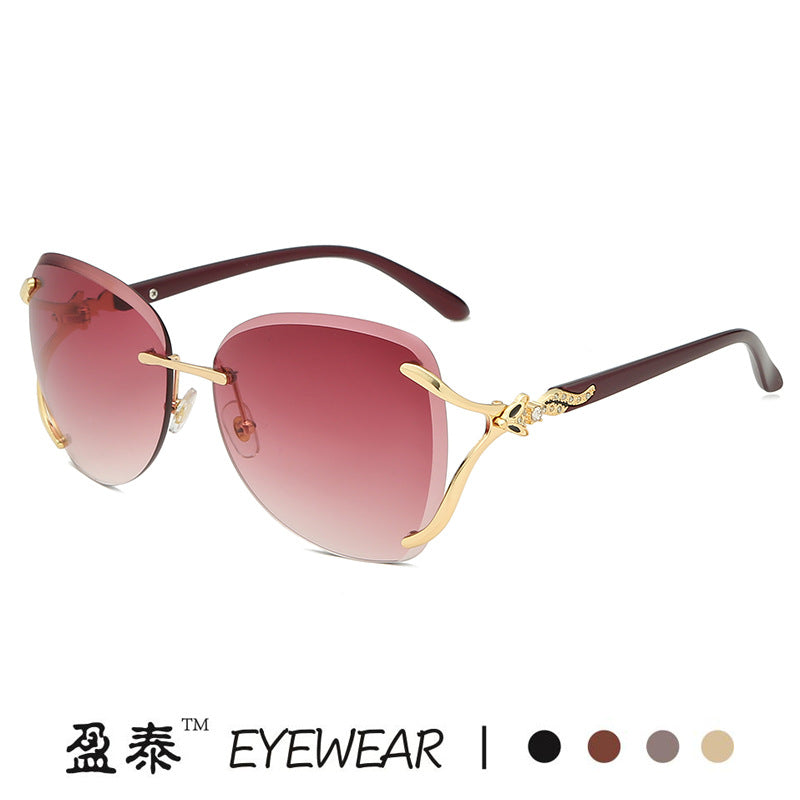 Damen elegante Sonnenbrille mit extravagantem Metallrahmen und verspiegelten Gläsern Brehn