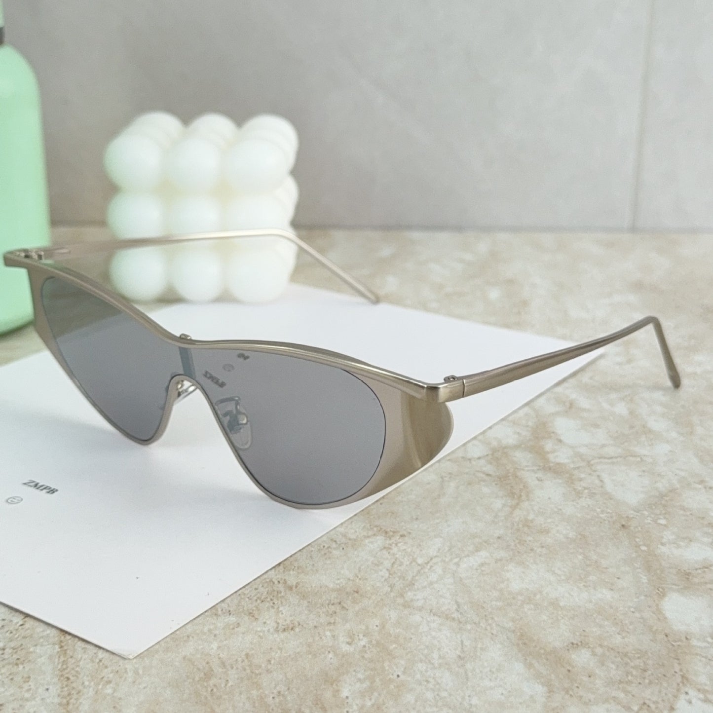 Modebewusste Shield-Sonnenbrille Brehn