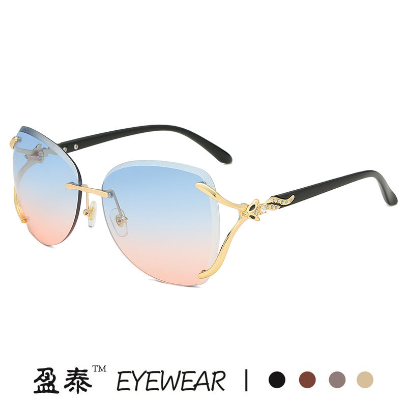 Damen elegante Sonnenbrille mit extravagantem Metallrahmen und verspiegelten Gläsern Brehn