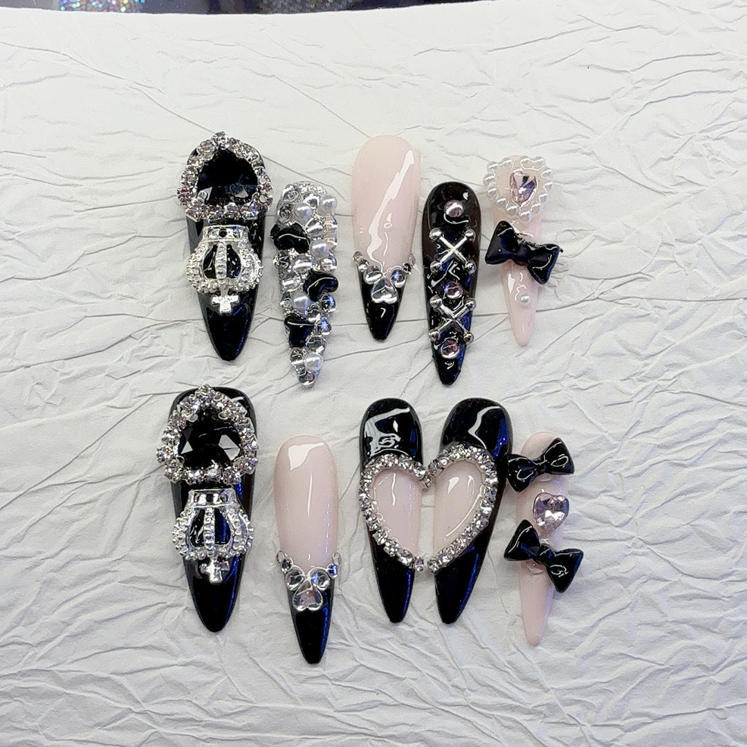 Elegantes aufwendiges Press-On Nagelkunst Set